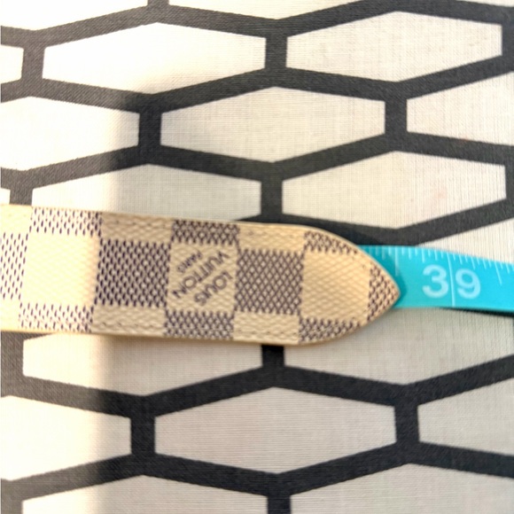 Louis Vuitton Damier Azur belt 85/34 main image 10